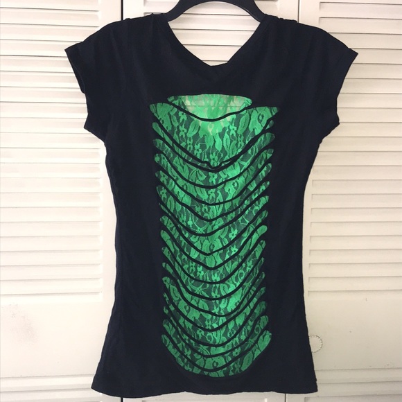 Spencer’s St Patrick’s Day Graphic Tee - Picture 3 of 3